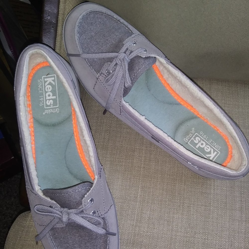 Ked's sneakers, woman sneakers, casual comfy shoes